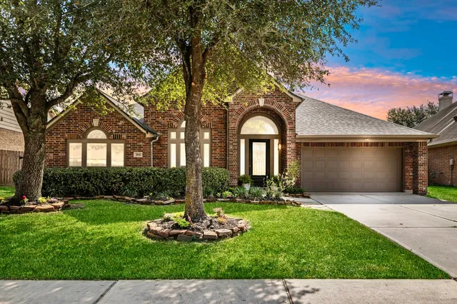 $497,500 | 2643 Imperial Grove Lane, Conroe, TX 77385