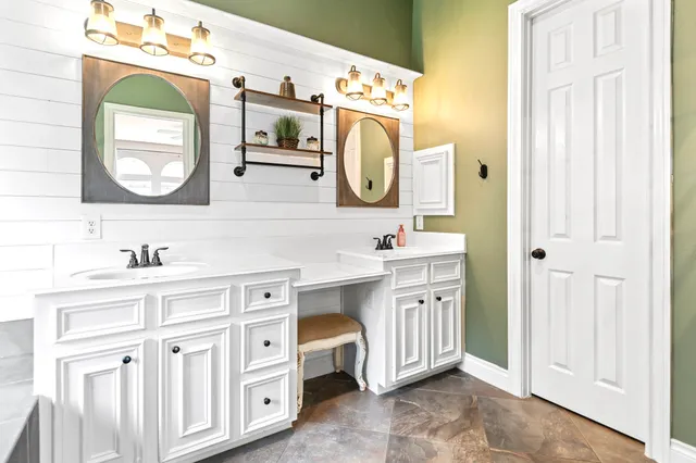 $497,500 | 2643 Imperial Grove Lane, Conroe, TX 77385