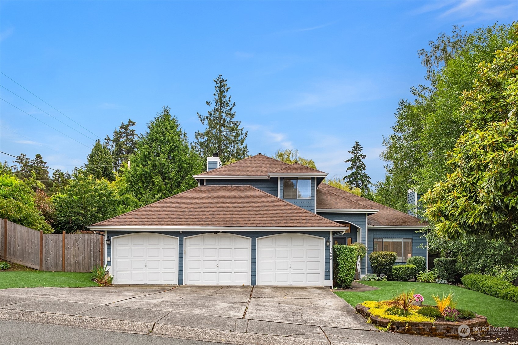 7600 173rd Street Southwest Edmonds, WA 98026 - Photo 2 of 36 Gallery Image 2