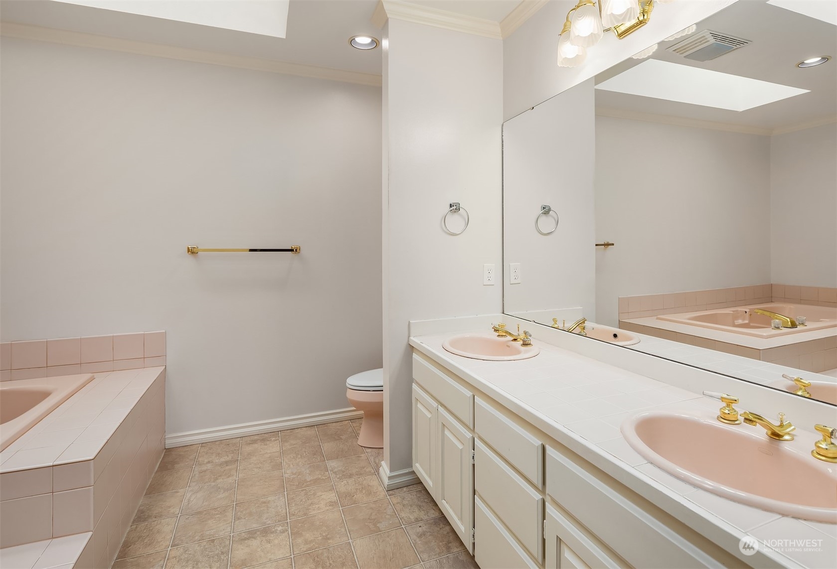 7600 173rd Street Southwest Edmonds, WA 98026 - Photo 27 of 36 Gallery Image 27
