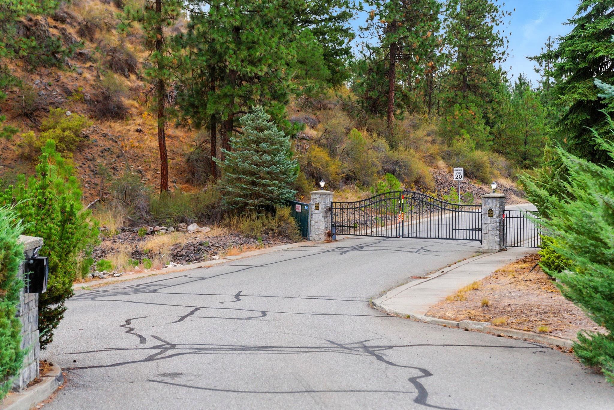 6003 Ruby Way Nine Mile Falls, WA 99026 - Photo 3 of 45
