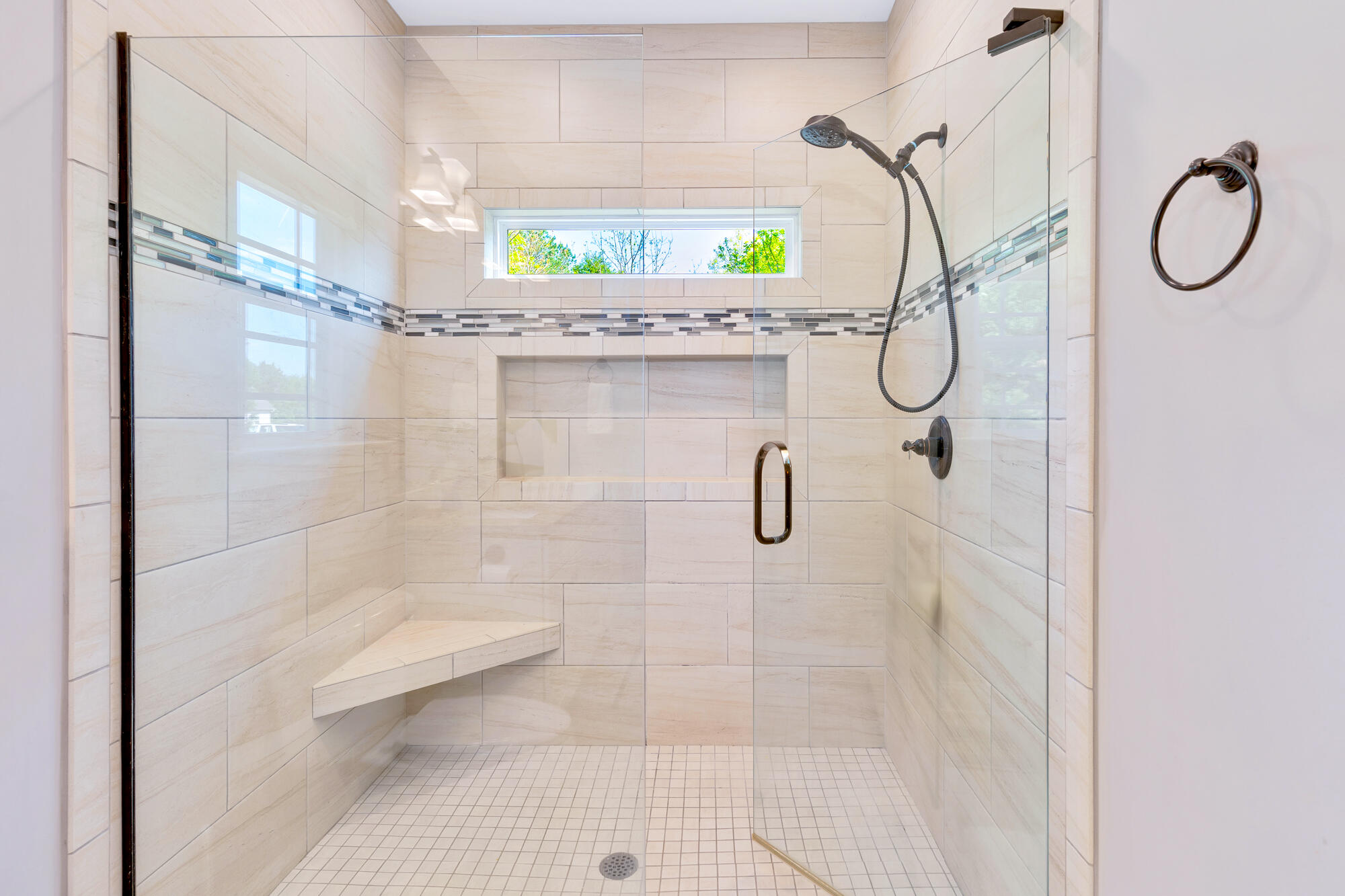 53 Ginger Lake Drive Rock Spring, GA 30739 - Photo 15 of 40 53 Ginger Lake Dr - MLS-Photos-33