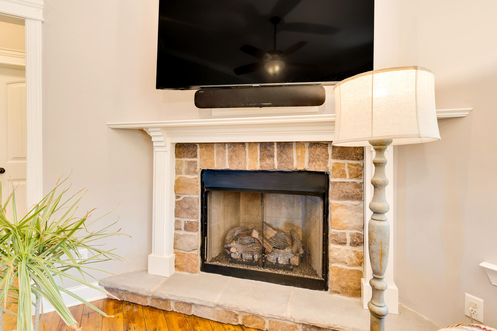 53 Ginger Lake Drive Rock Spring, GA 30739 - Photo 4 of 40 53 Ginger Lake Dr - MLS-Photos-27