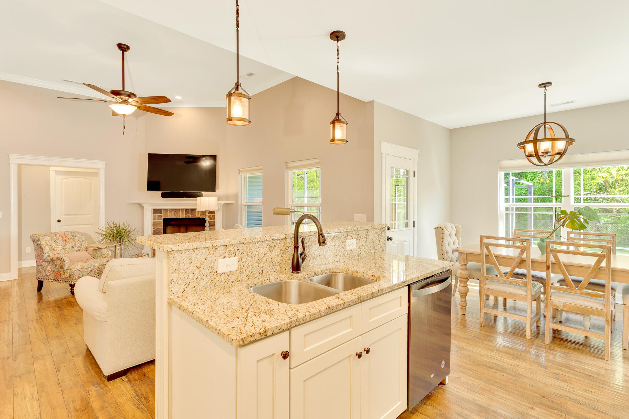 53 Ginger Lake Drive Rock Spring, GA 30739 - Photo 5 of 40 53 Ginger Lake Dr - MLS-Photos-15