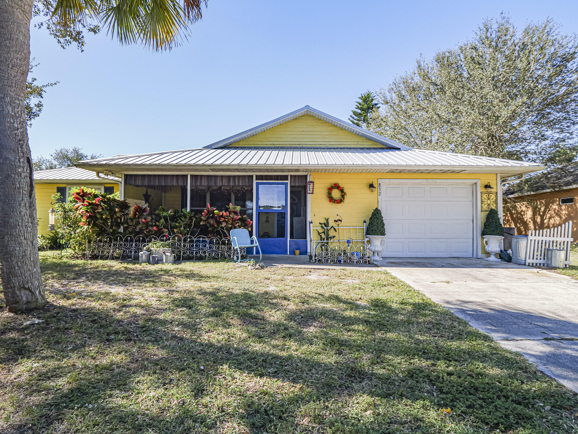 832 Roseland Road Sebastian, FL 32958 - Photo 3 of 23 4