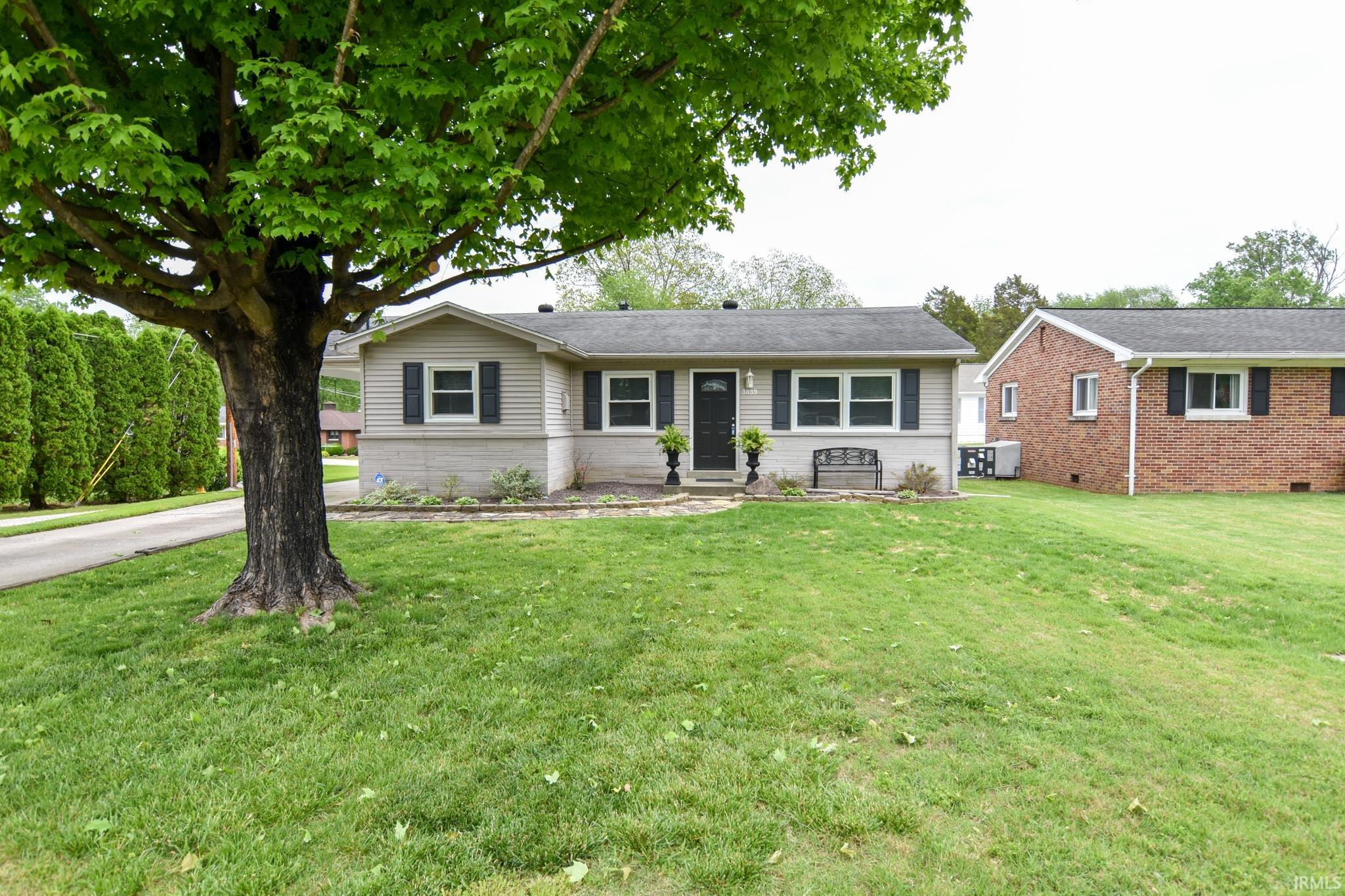 3839 Herrmann Road Evansville, IN 47711 - Photo 1 of 34 Gallery Image 1