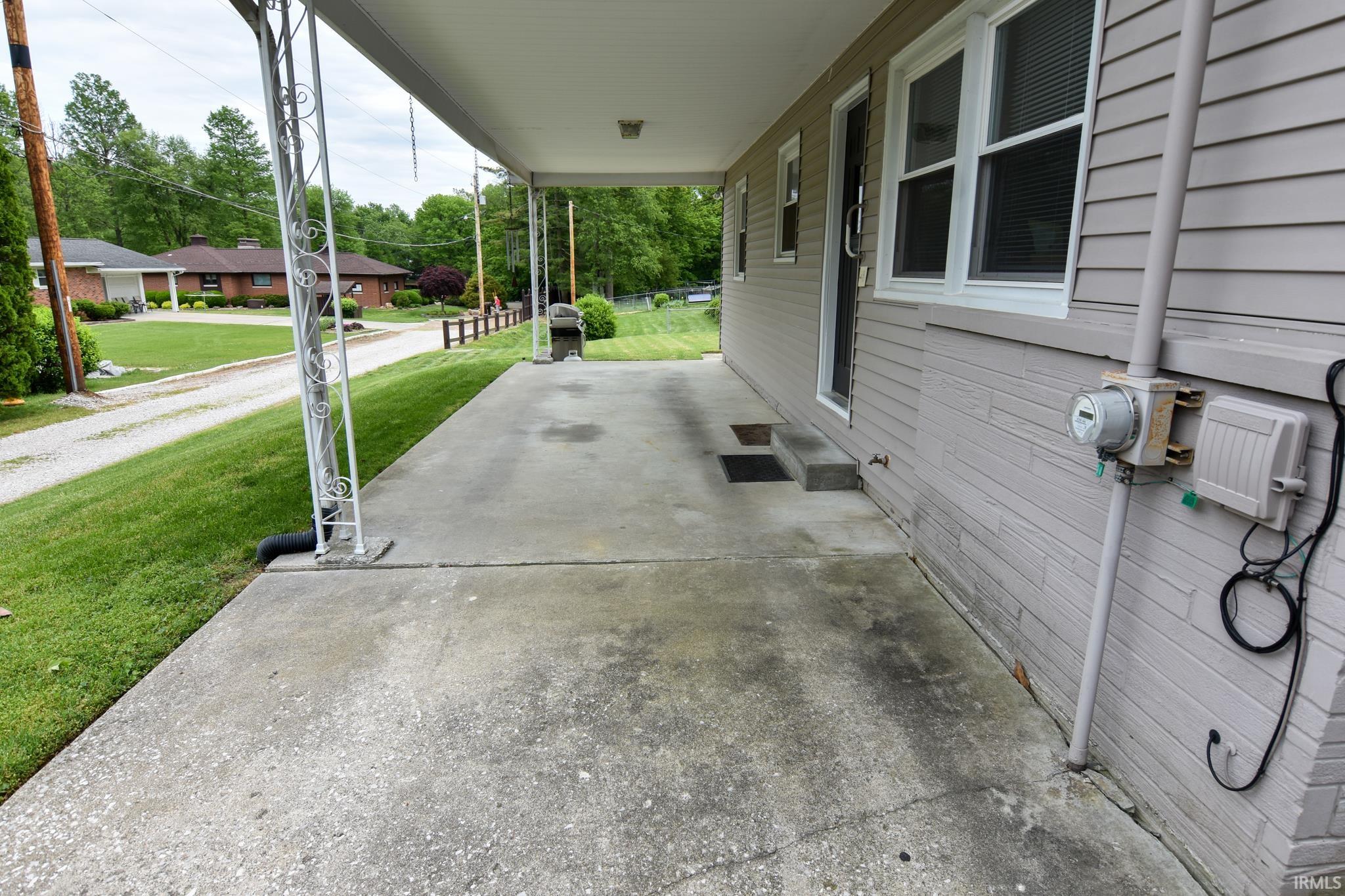 3839 Herrmann Road Evansville, IN 47711 - Photo 3 of 34 Gallery Image 3