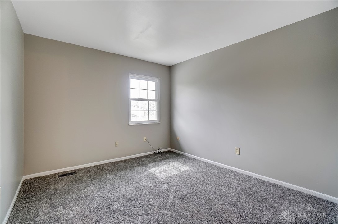 5200 Honeyleaf Way Riverside, OH 45424 - Photo 42 of 59