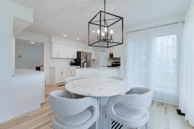 $425,000 | 1308 East Ironwood Drive, Normal, IL 61761