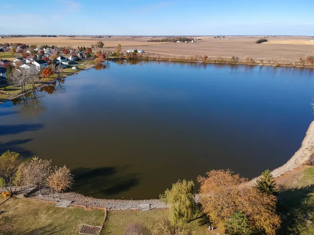 $425,000 | 1308 East Ironwood Drive, Normal, IL 61761