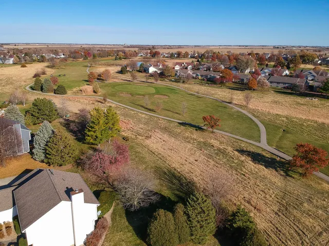 $425,000 | 1308 East Ironwood Drive, Normal, IL 61761