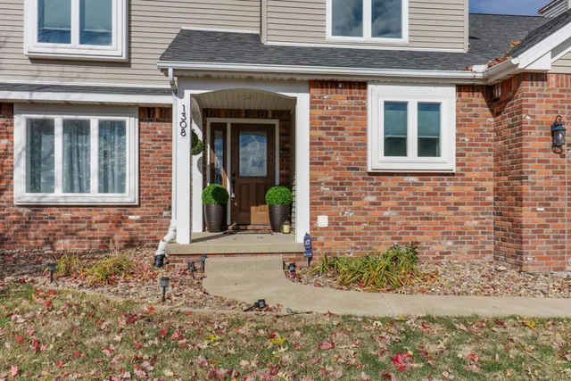 $425,000 | 1308 East Ironwood Drive, Normal, IL 61761