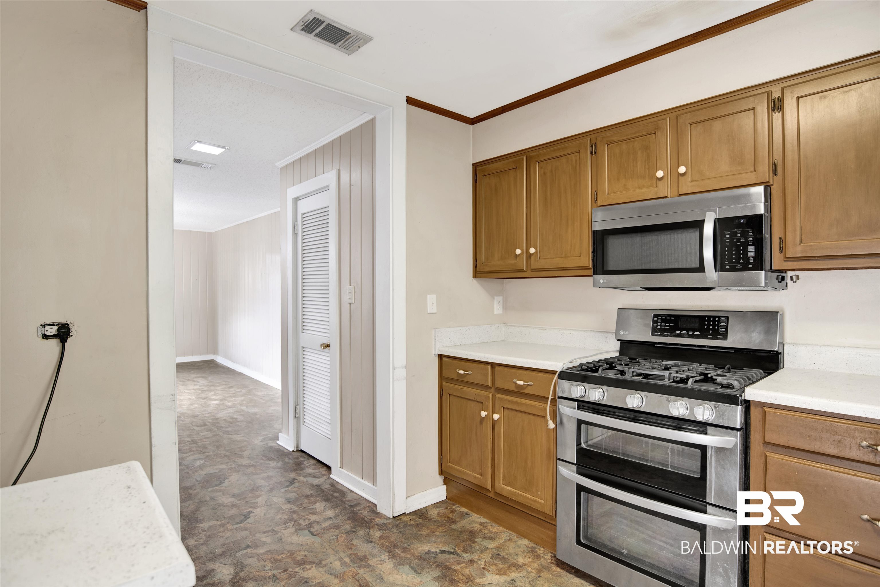 61 South Hillside Lane Mobile, AL 36608 - Photo 16 of 36
