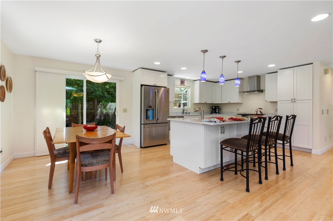 8211 210th Place Southwest Edmonds, WA 98026 - Photo 12 of 39 Gallery Image 12