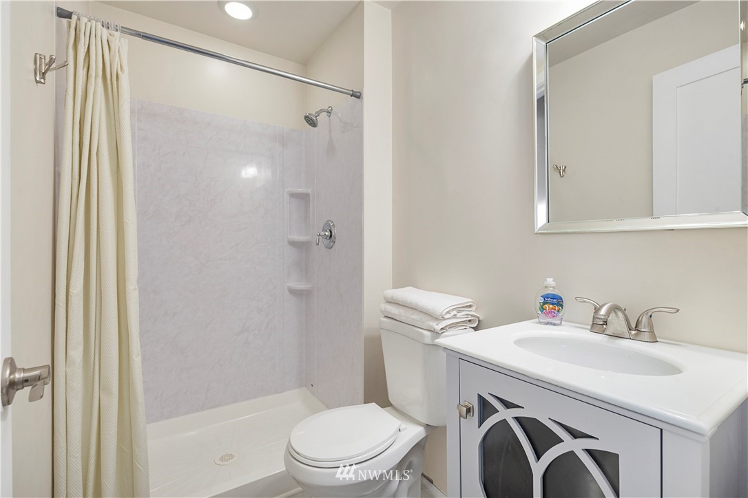 8211 210th Place Southwest Edmonds, WA 98026 - Photo 33 of 39 Gallery Image 33