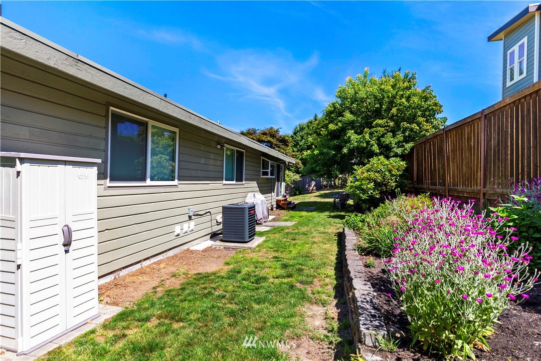 8211 210th Place Southwest Edmonds, WA 98026 - Photo 37 of 39 Gallery Image 37