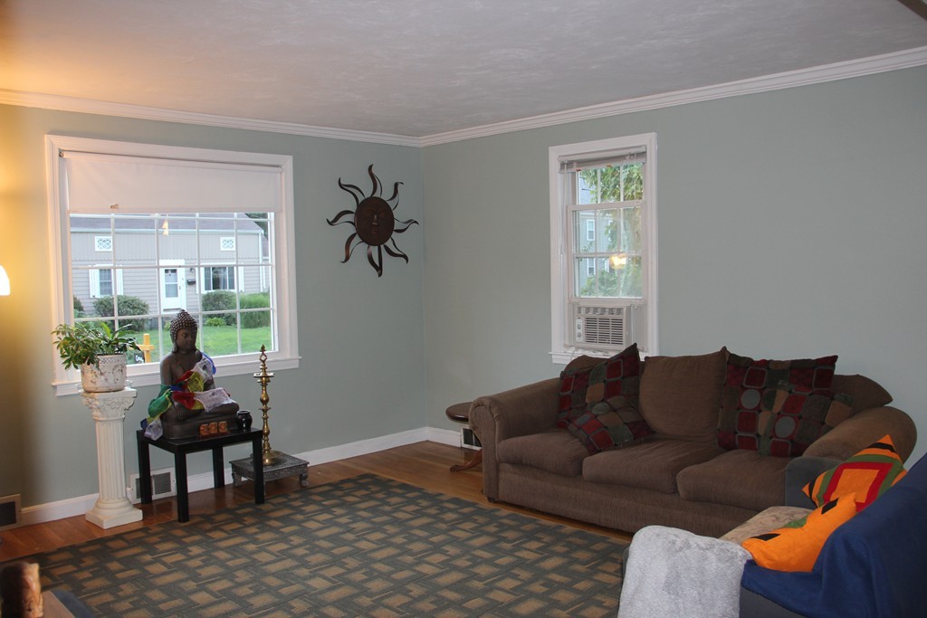 93 Meadow Road Northborough, MA 01532 - Photo 6 of 9 Gallery Image 6