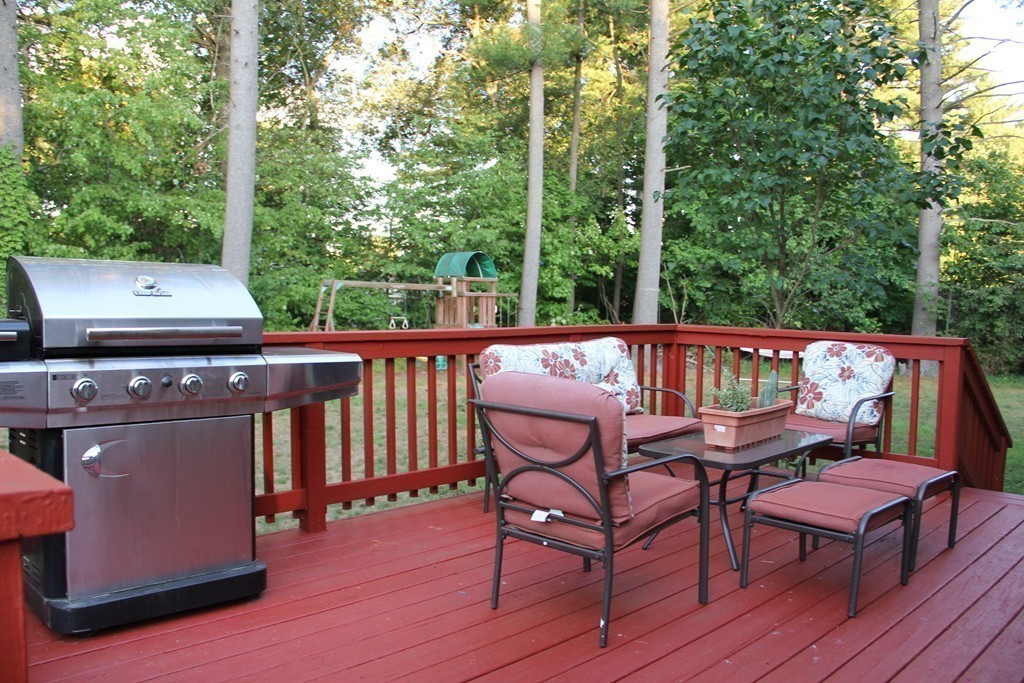 93 Meadow Road Northborough, MA 01532 - Photo 8 of 9 Gallery Image 8
