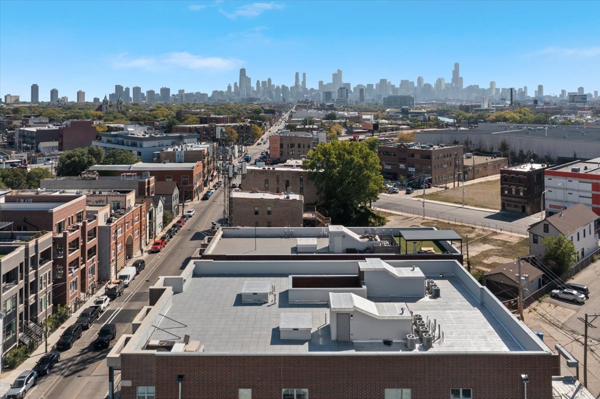 2450 North Clybourn Avenue, Unit 3S Chicago, IL 60614 - Photo 30 of 31