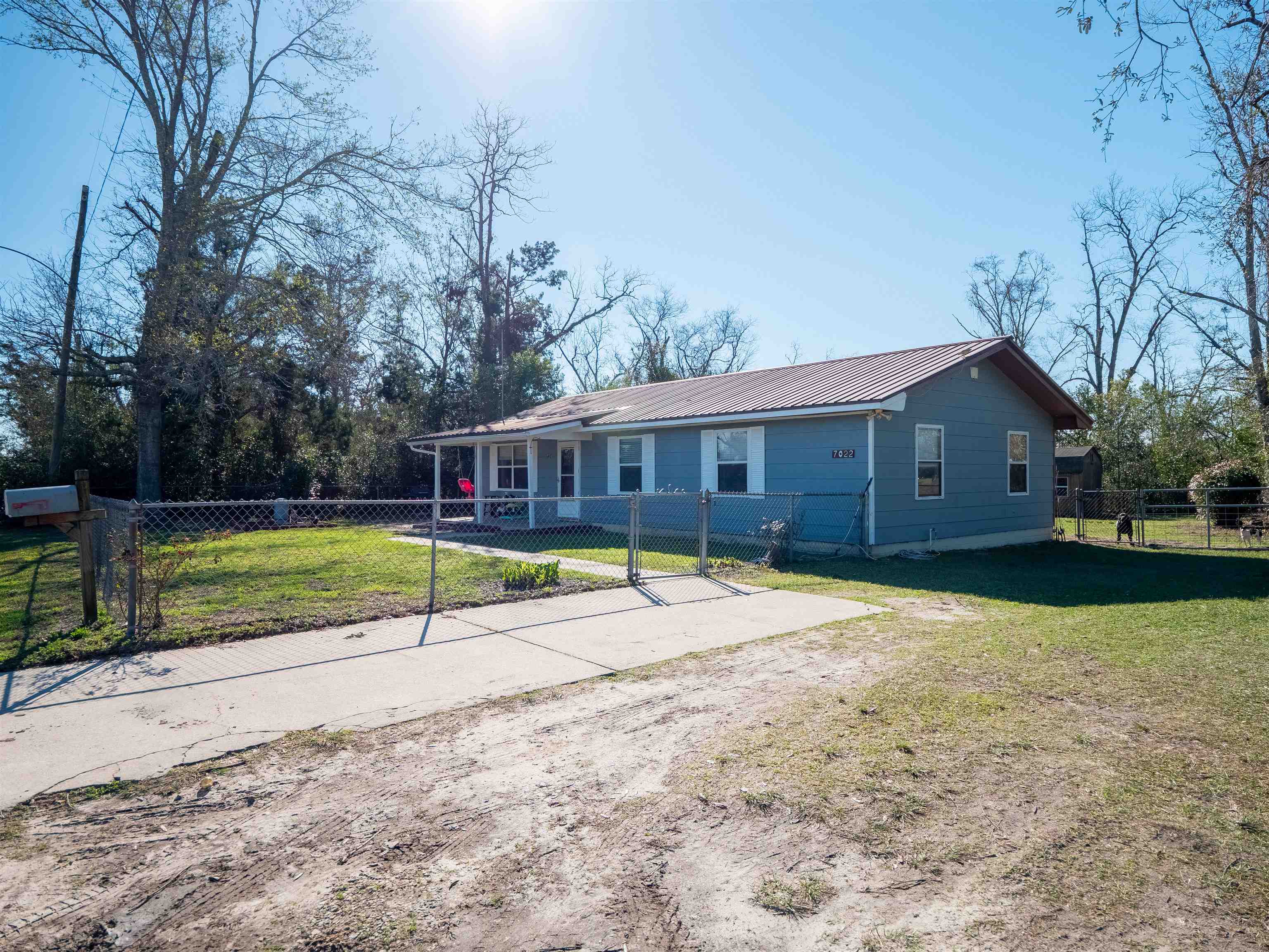 7022 Southeast Farm Road Lee, FL 32059 - Photo 13 of 38 Gallery Image 13