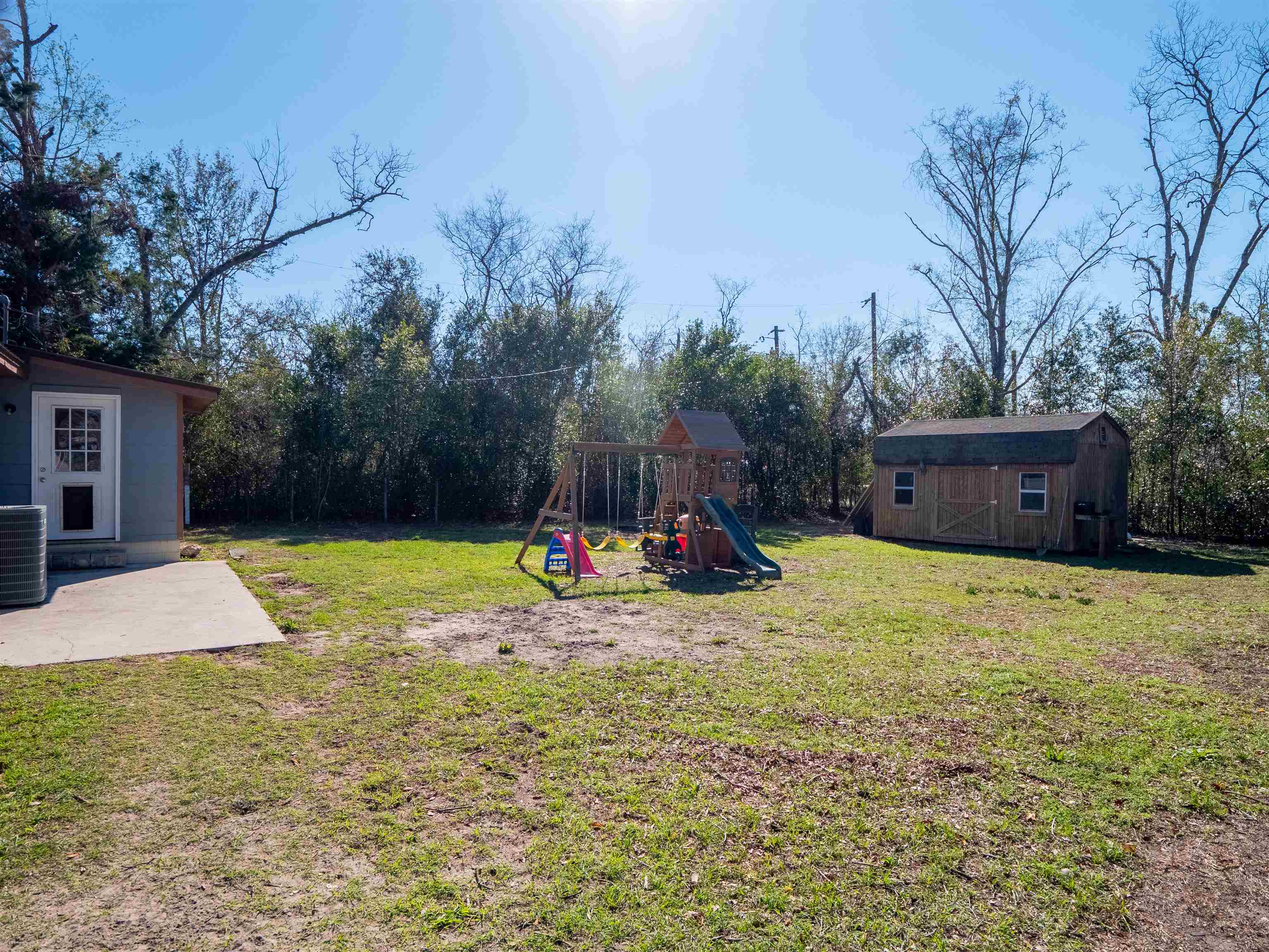 7022 Southeast Farm Road Lee, FL 32059 - Photo 4 of 38 Gallery Image 4