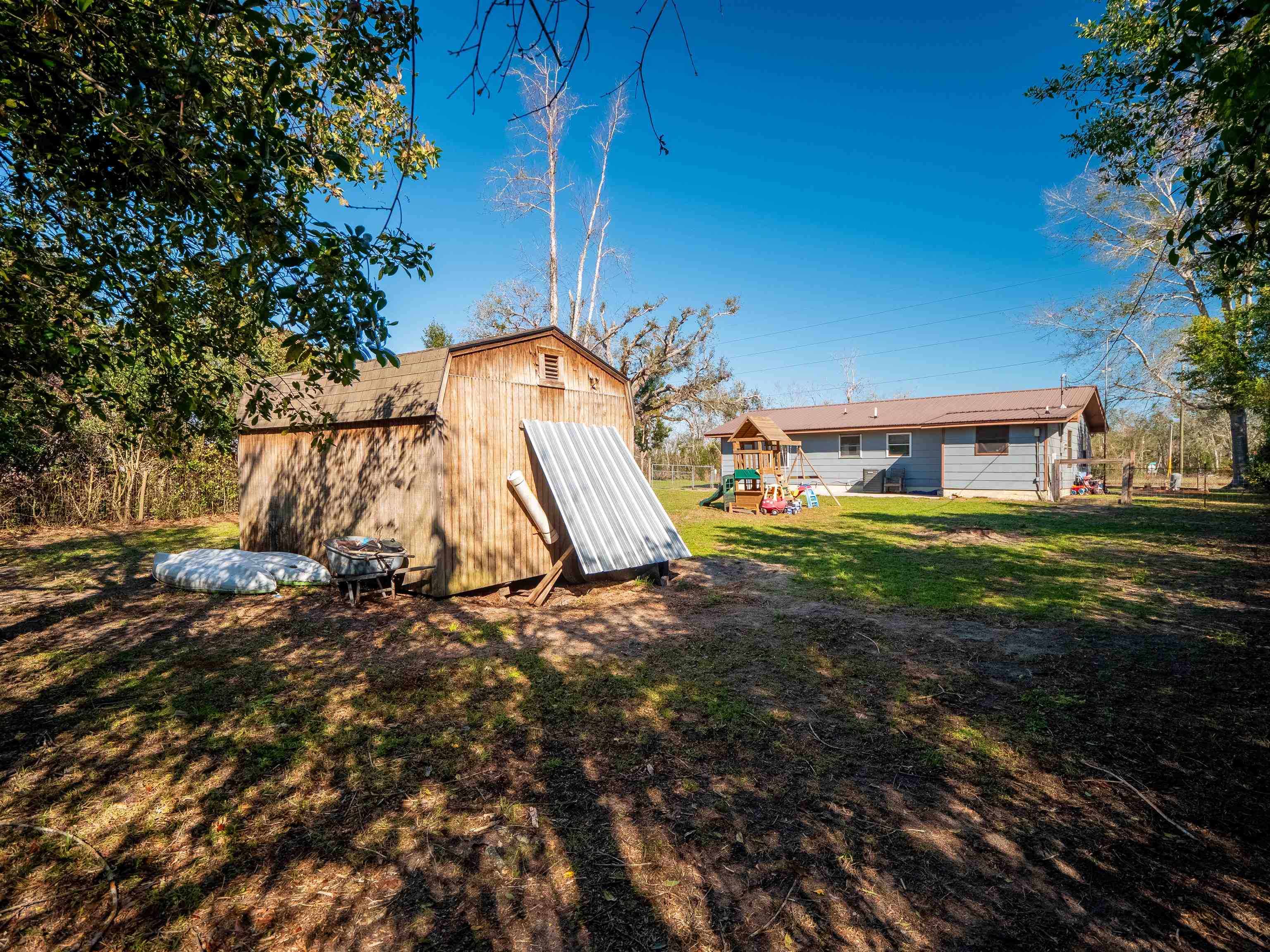 7022 Southeast Farm Road Lee, FL 32059 - Photo 7 of 38 Gallery Image 7