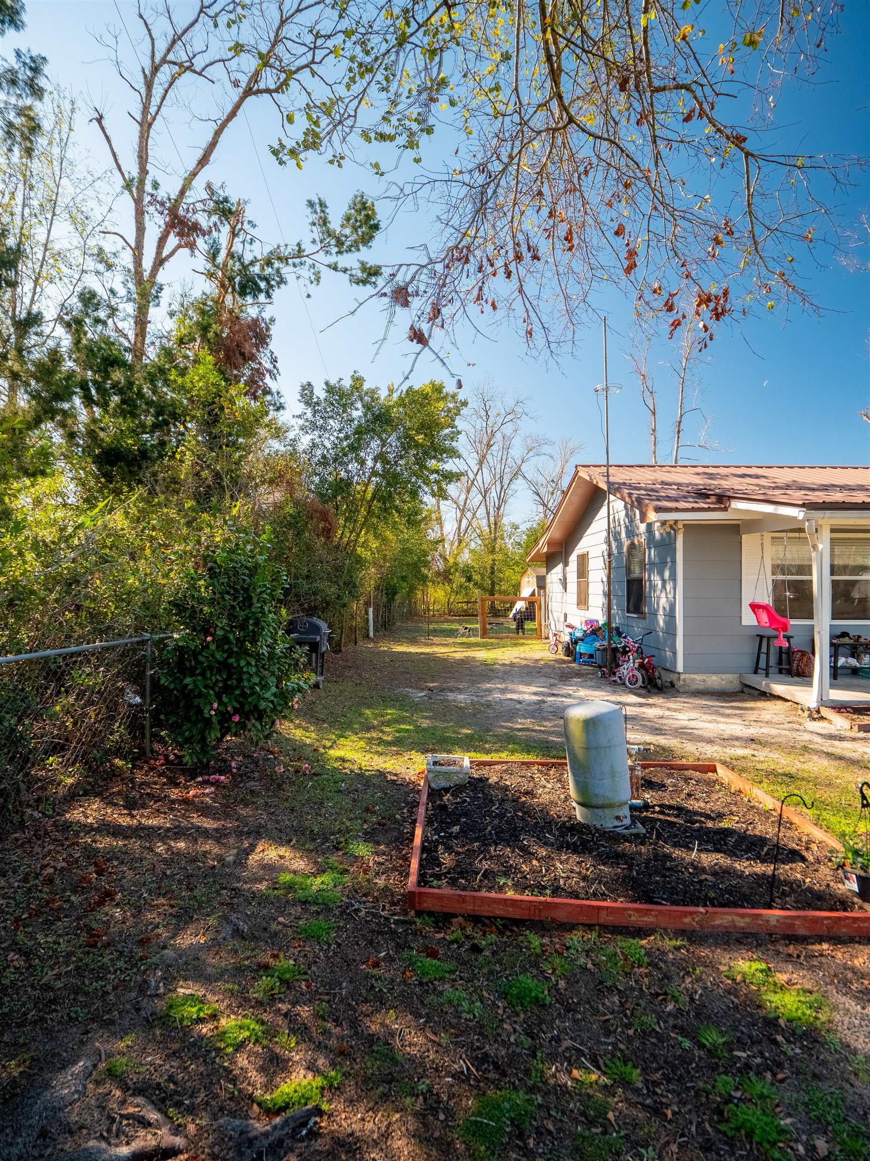 7022 Southeast Farm Road Lee, FL 32059 - Photo 10 of 38 Gallery Image 10