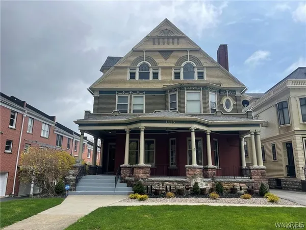 $1,100 | 1115 Delaware Avenue, Unit 2B, Buffalo, NY 14209