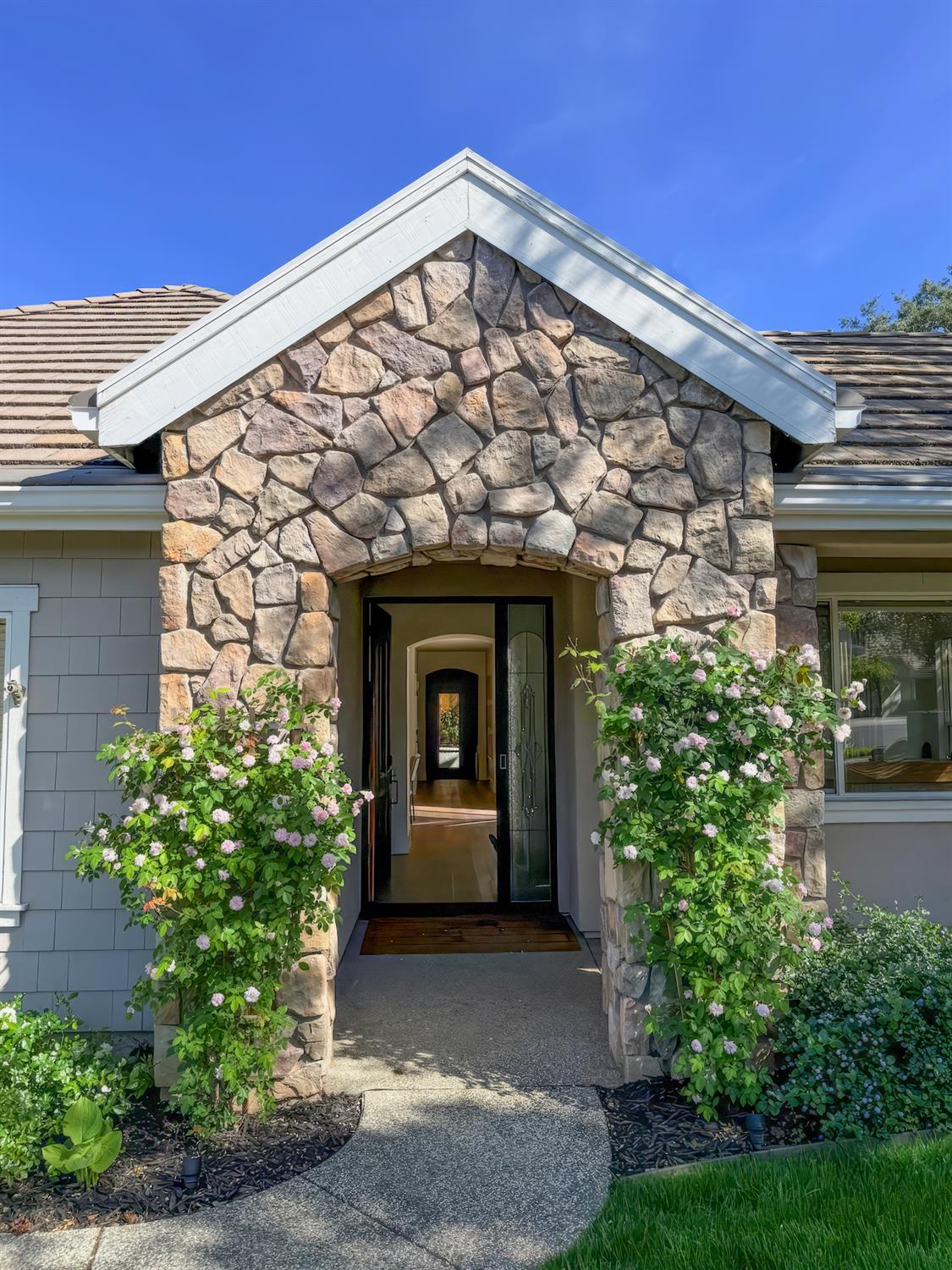 3835 Deer Ridge Lane Auburn, CA 95602 - Photo 7 of 79