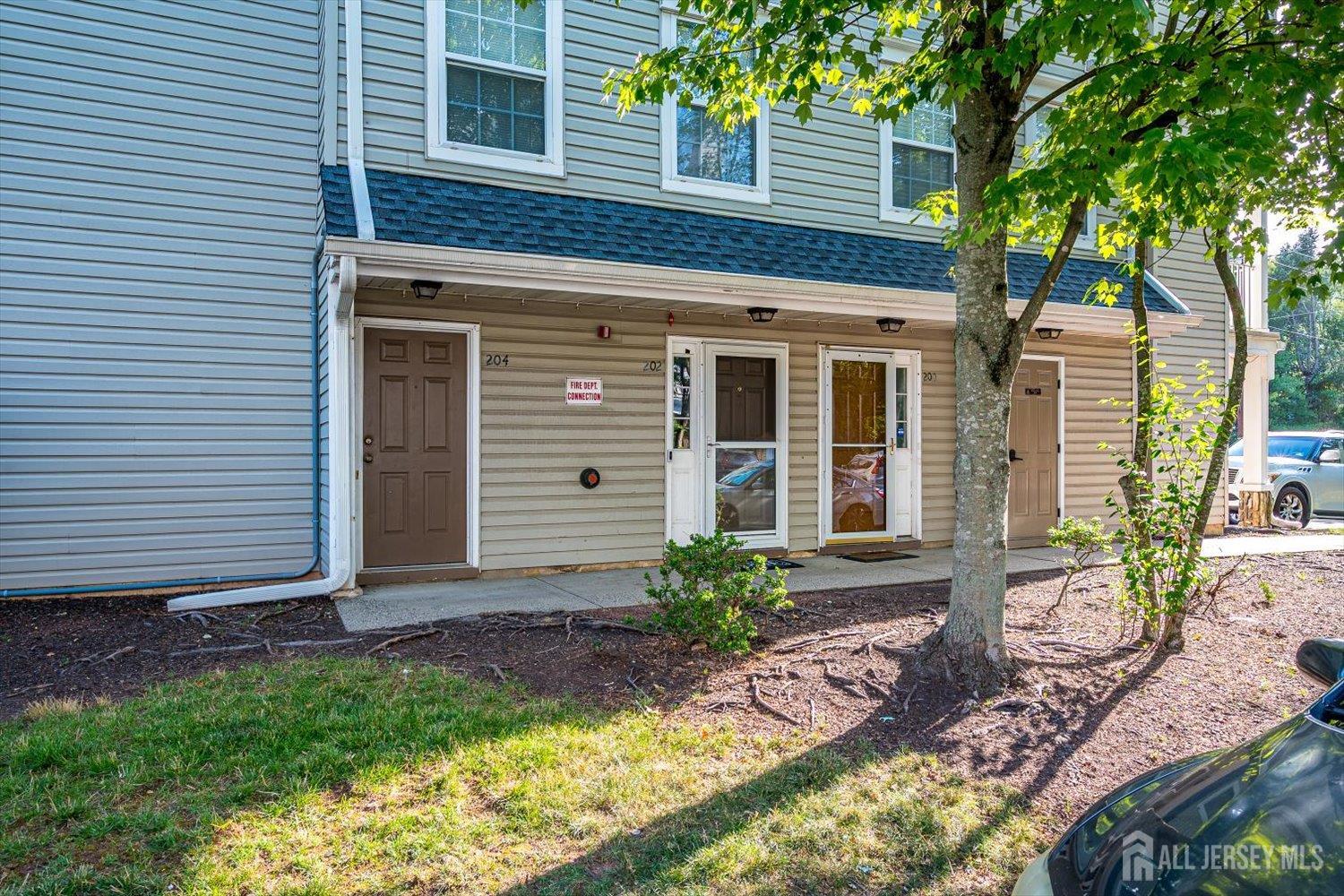202 Prestwick Way Edison, NJ 08820 - Photo 1 of 31