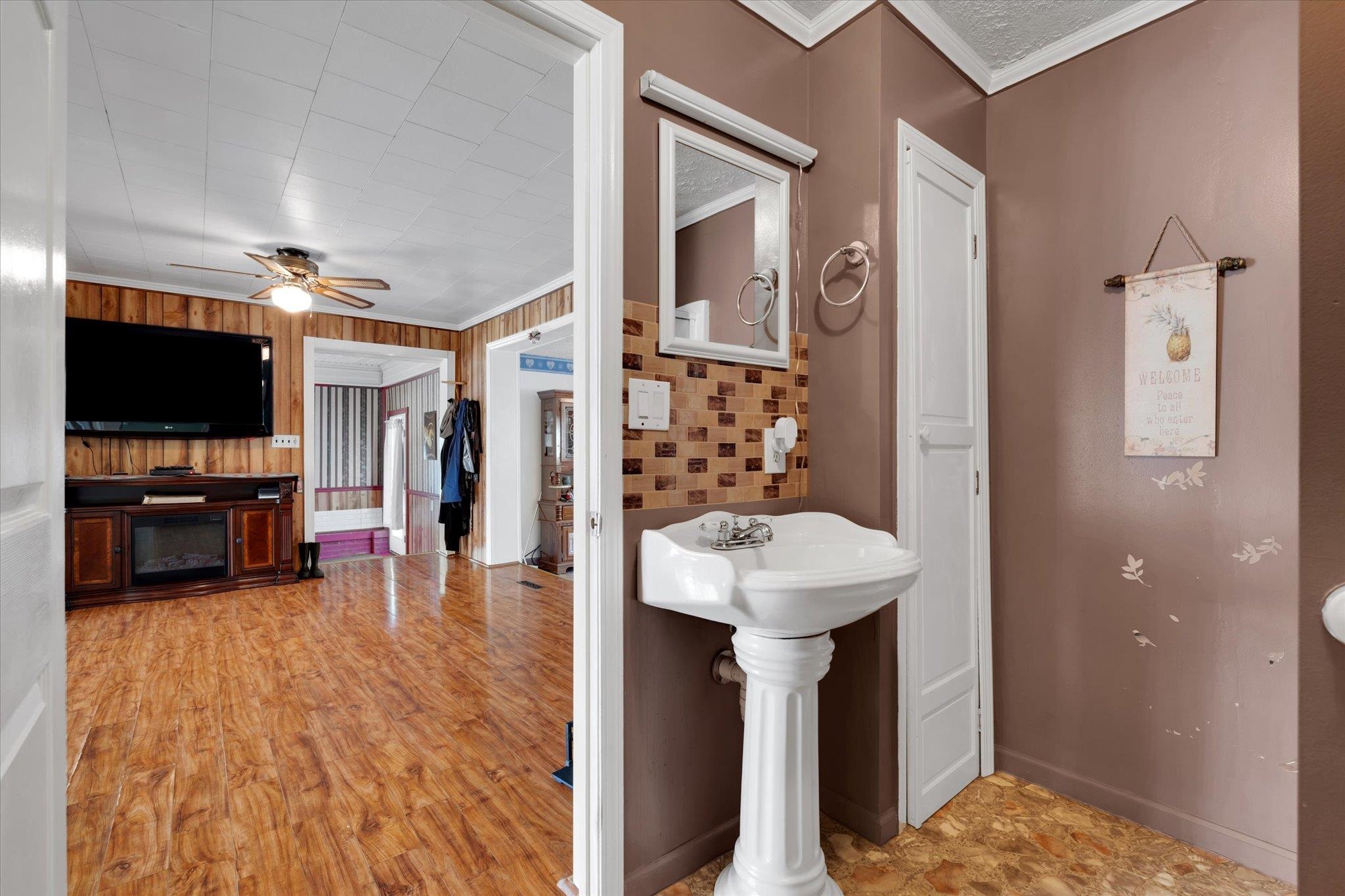 109 Pinewood Avenue Clinton, SC 29325 - Photo 24 of 33 Gallery Image 24