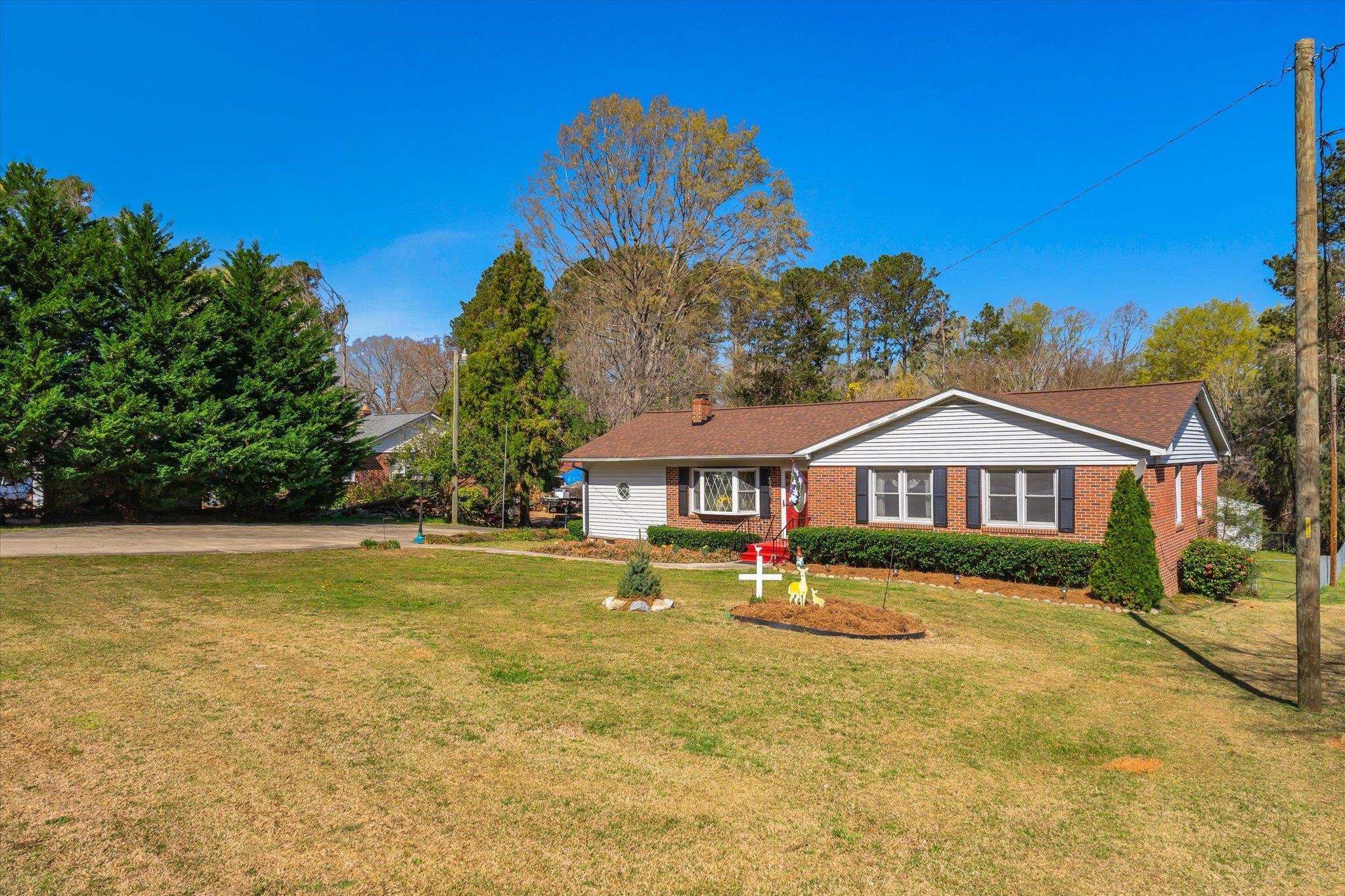 109 Pinewood Avenue Clinton, SC 29325 - Photo 31 of 33 Gallery Image 31
