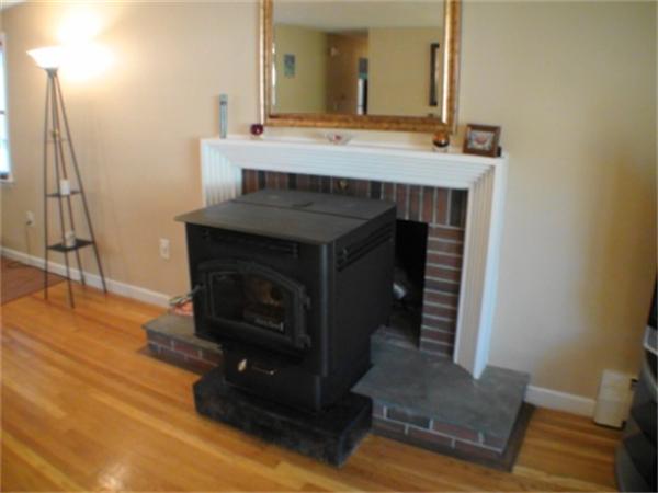 91 Francis Wyman Road Burlington, MA 01803 - Photo 9 of 22 Gallery Image 9