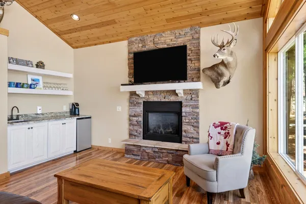$969,000 | 7902 Stonebay Lane, Hayward, WI 54843