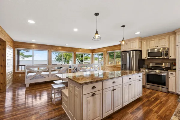 $969,000 | 7902 Stonebay Lane, Hayward, WI 54843