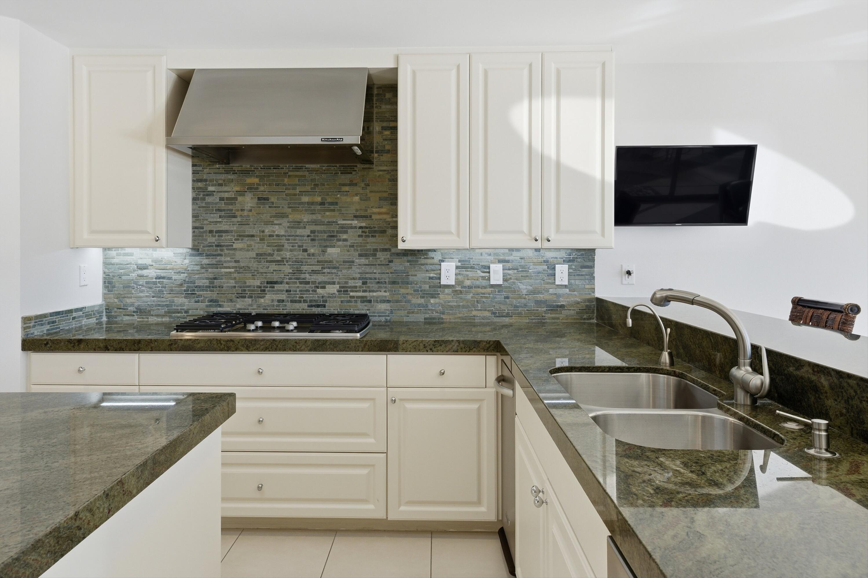 65 Mayfair Drive Rancho Mirage, CA 92270 - Photo 36 of 70 41-Photo-41