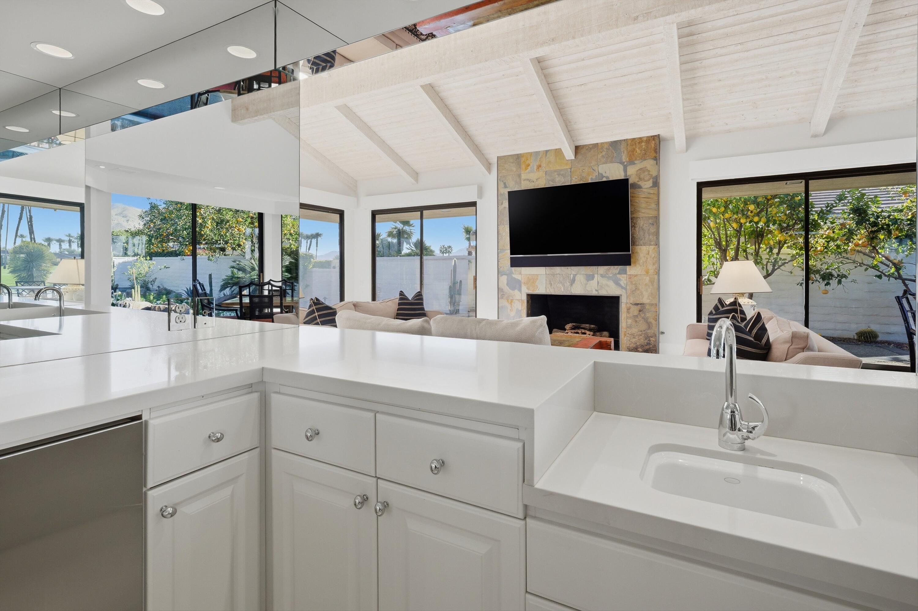 65 Mayfair Drive Rancho Mirage, CA 92270 - Photo 39 of 70 44-Photo-44