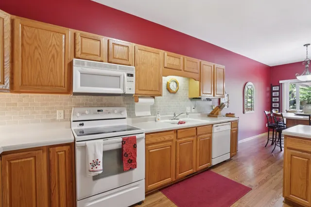 $369,900 | 5672 Ambrosia Terrace, McFarland, WI 53558