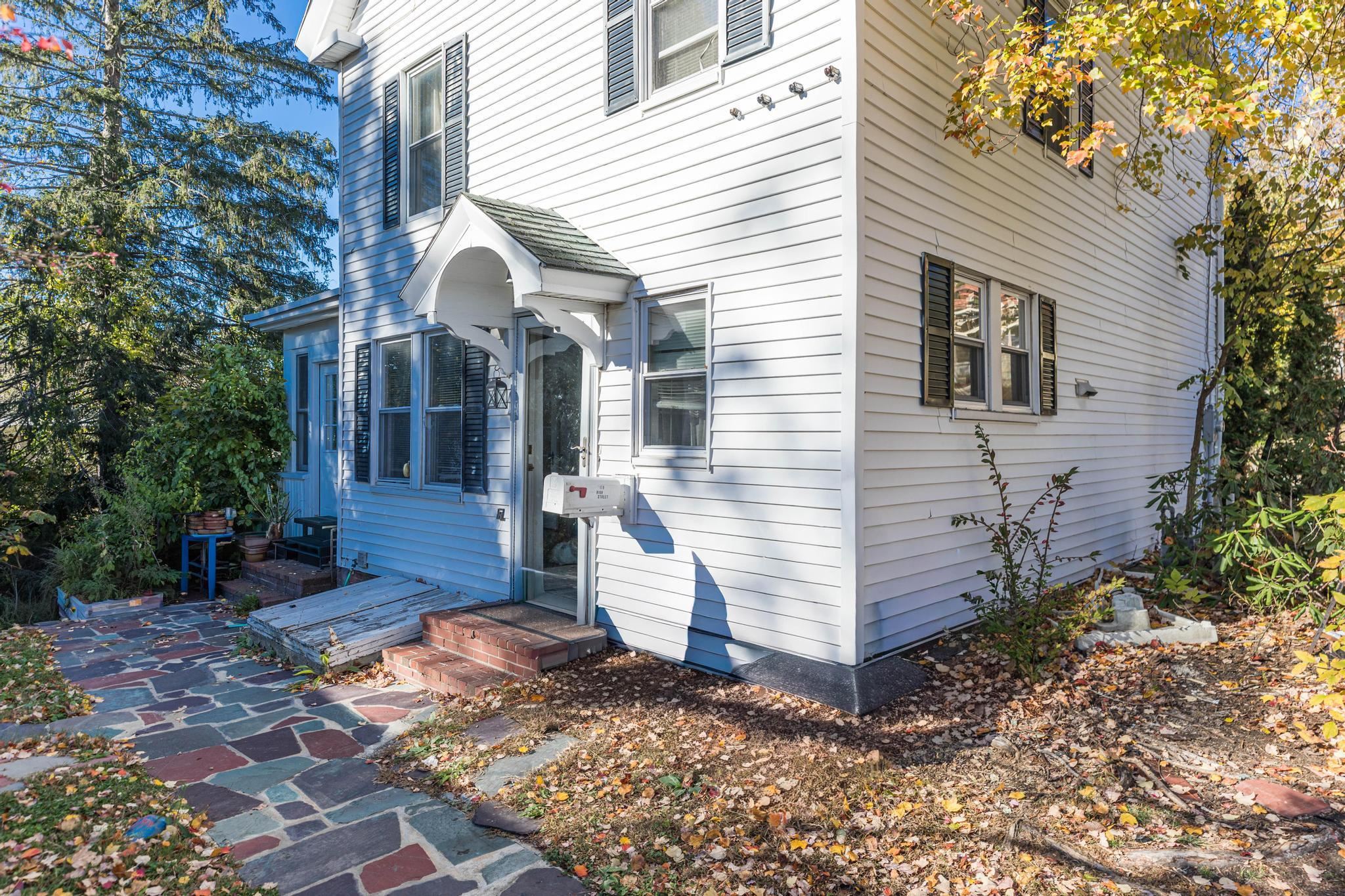 178 High Street Somersworth, NH 03878 - Photo 5 of 19