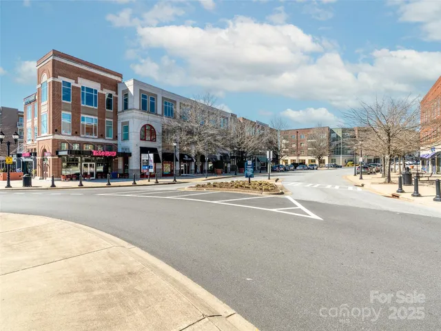 $550,000 | 42 Schenck Parkway, Unit B09, Asheville, NC 28803