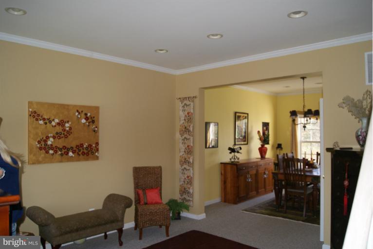 136 West Heather Road Bel Air, MD 21014 - Photo 12 of 30 Living Room
