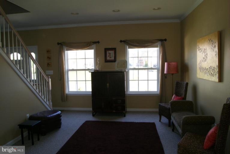 136 West Heather Road Bel Air, MD 21014 - Photo 7 of 30 Living Room