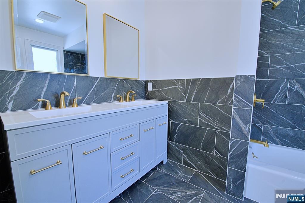 16 Clarke Street Closter, NJ 07624 - Photo 15 of 28