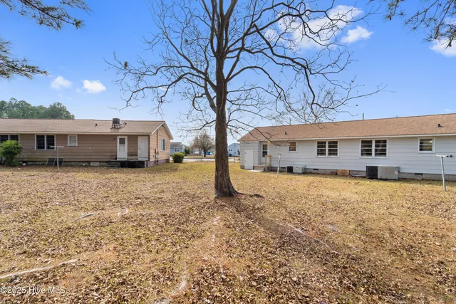 $1,050 | 2270 Onslow Drive, Jacksonville, NC 28540