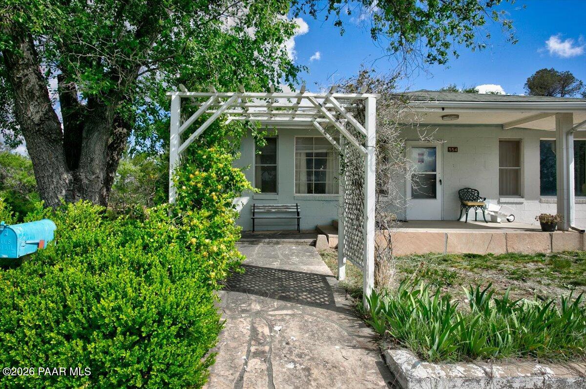 554 Roma Avenue Prescott, AZ 86301 - Photo 2 of 21 02-Front