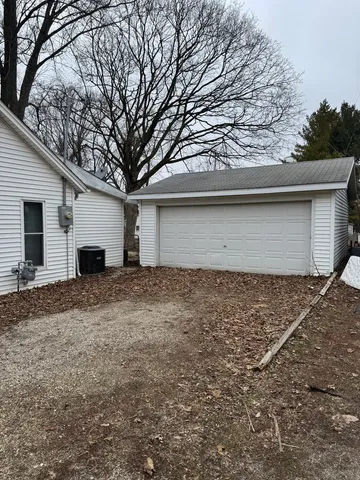 $129,900 | 108 East Cleveland Street, Heyworth, IL 61745
