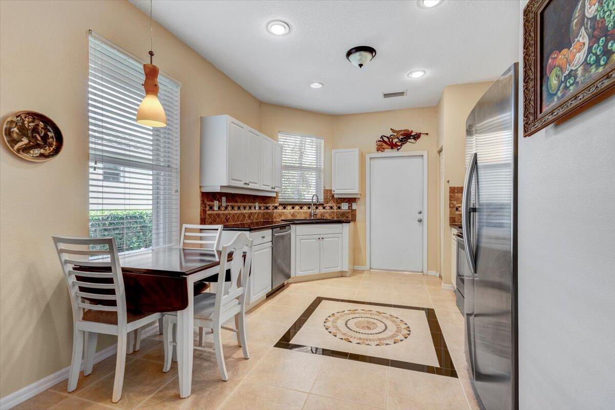 209 Southwest Maclay Way Port St. Lucie, FL 34986 - Photo 11 of 42 209 SW Maclay Way