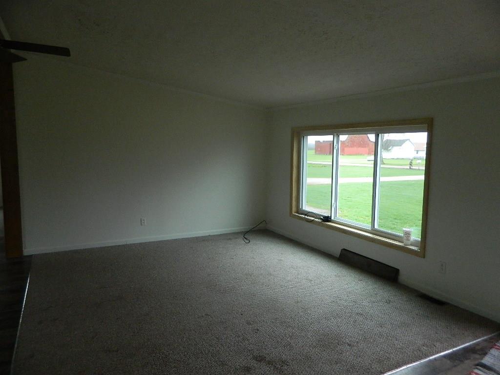 9466 Grendlund Road Carson City, MI 48811 - Photo 14 of 25 1858645-13.JPG