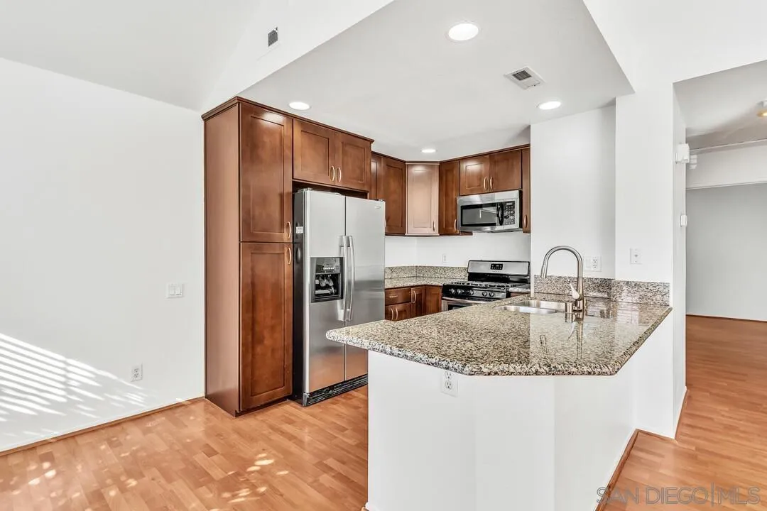 4029 Carmel View Road, Unit 136 San Diego, CA 92130 - Photo 6 of 21