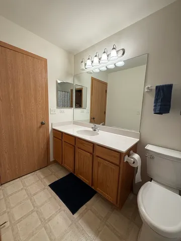 $259,900 | 2562 Cesario Drive, Unit 2562, Hampshire, IL 60140